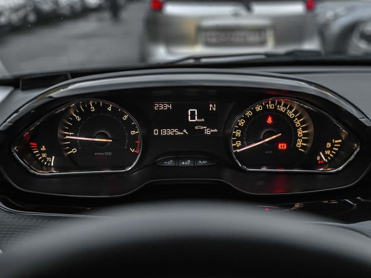 Peugeot 2008, 2014 - вид 4