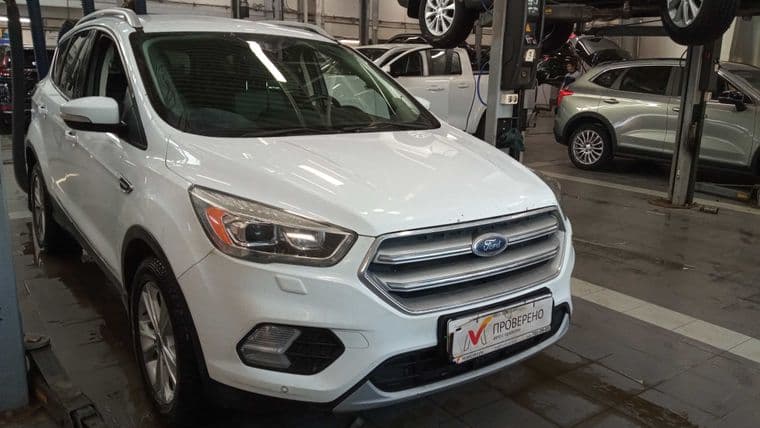 Ford Kuga 2017 года, 161 527 км - вид 2