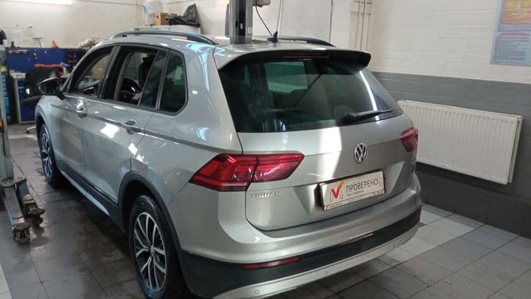 Volkswagen Tiguan, 2019 - вид 3