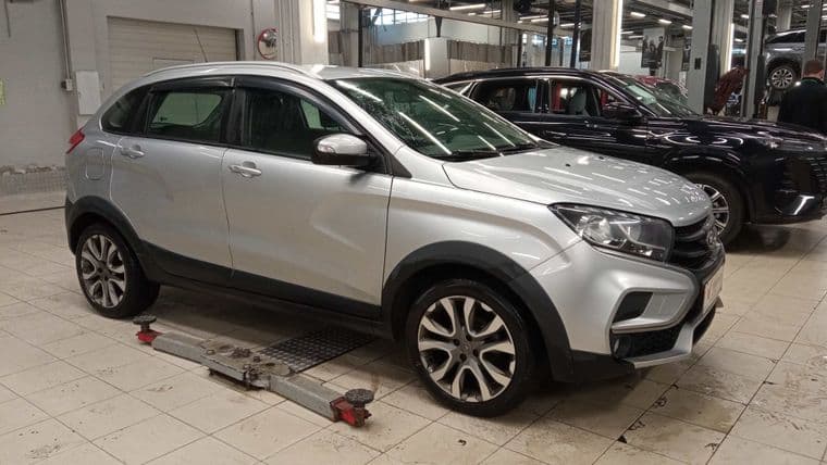 ВАЗ (LADA) XRAY Cross 2021 года, 81 458 км - вид 2