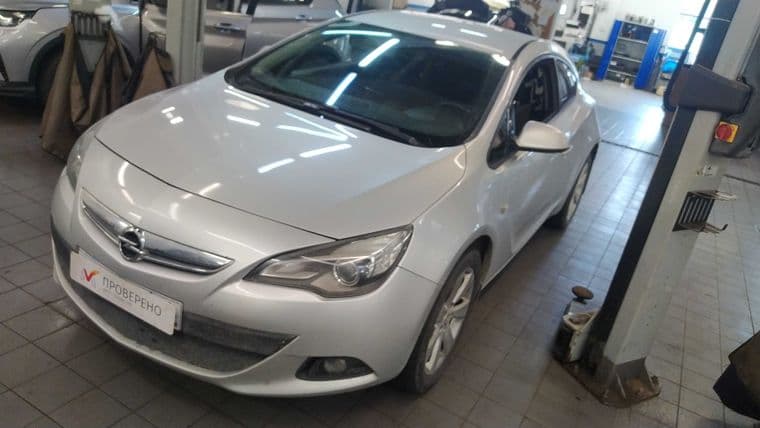 Opel Astra GTC, 2012