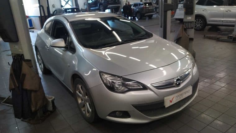 Opel Astra GTC, 2012 - вид 1