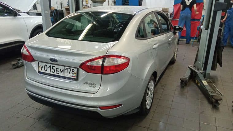 Ford Fiesta, 2015 - вид 3