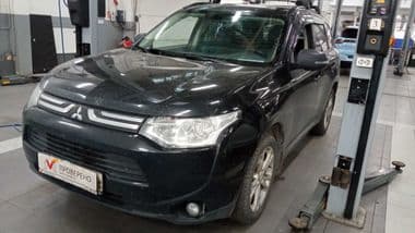 Mitsubishi Outlander 2013 года, 211 718 км - вид 1