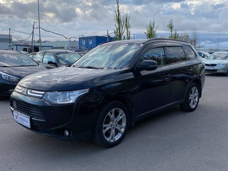 Mitsubishi Outlander, 2013