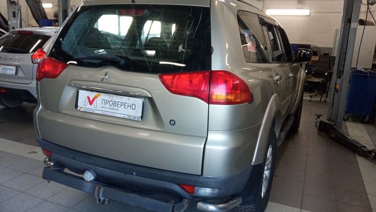 Mitsubishi Pajero Sport, 2008 - вид 2