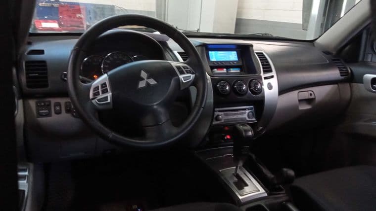 Mitsubishi Pajero Sport, 2008 - вид 4