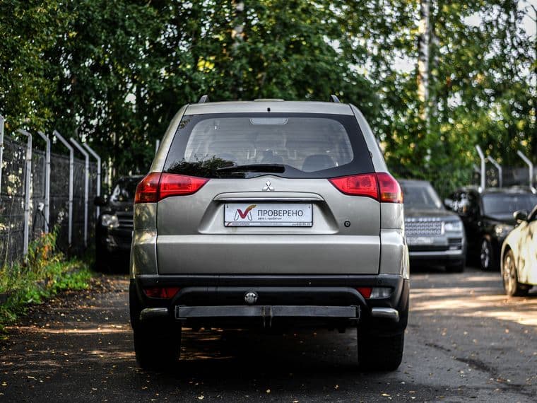Mitsubishi Pajero Sport, 2008 - вид 3