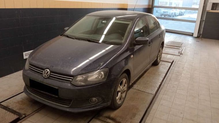 Volkswagen Polo 2012 года, 197 495 км - вид 1