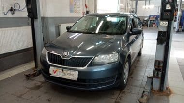 Skoda Rapid 2015 года, 195 557 км - вид 1