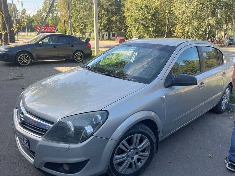 Opel Astra, 2008