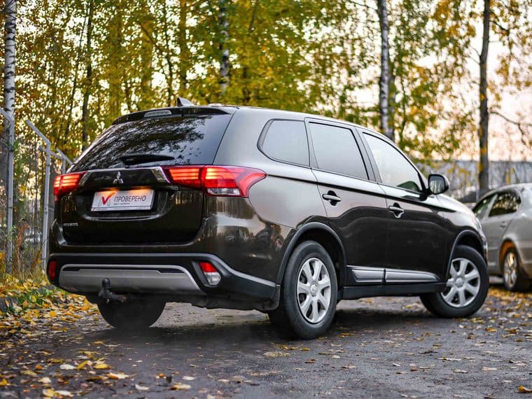 Mitsubishi Outlander, 2021 - вид 1