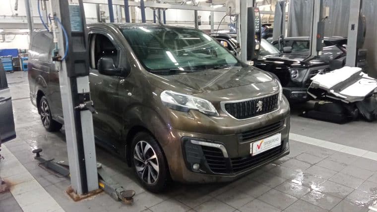Peugeot Traveller, 2018 - вид 1