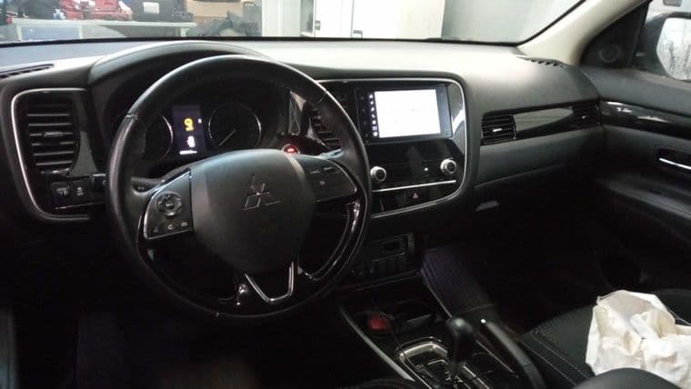Mitsubishi Outlander, 2021 - вид 4