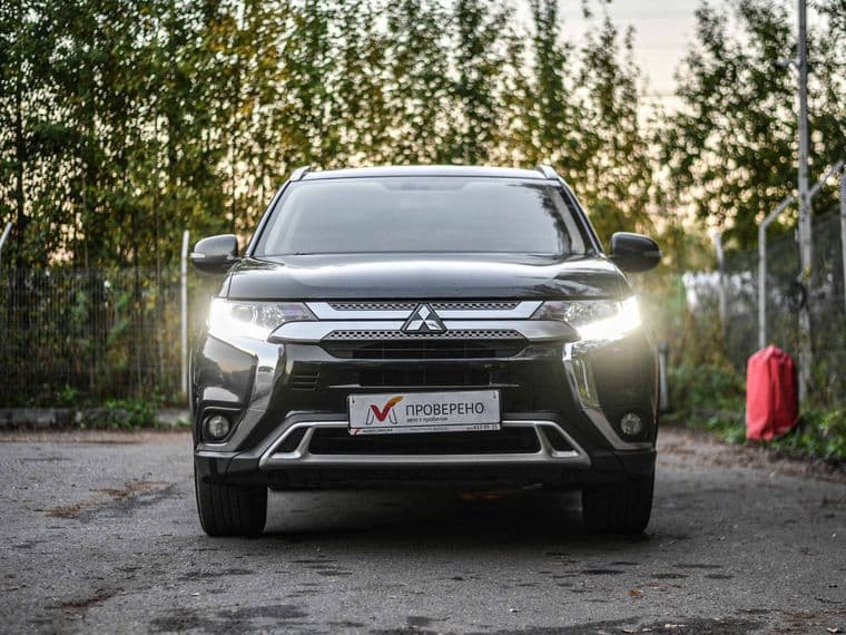 Mitsubishi Outlander, 2021 - вид 2