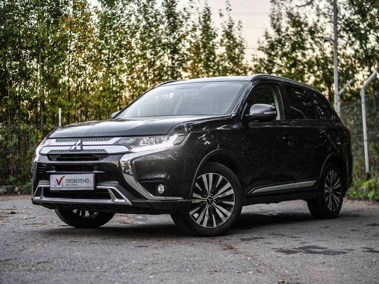 Mitsubishi Outlander, 2021