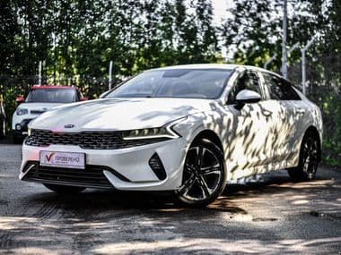 KIA K5 2020 года, 191 720 км - вид 1