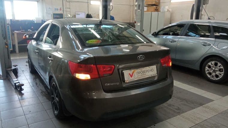 KIA Cerato, 2010 - вид 3