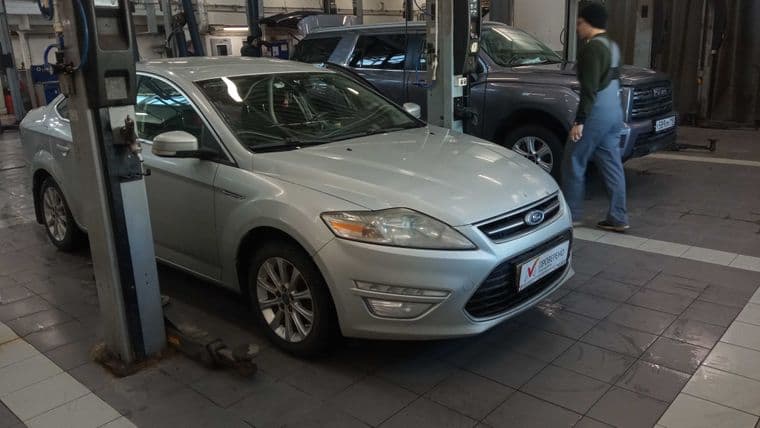 Ford Mondeo 2011 года, 311 093 км - вид 2