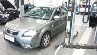 KIA Rio 2010 года, 85 094 км - вид 1
