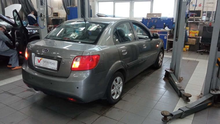 KIA Rio, 2010 - вид 2