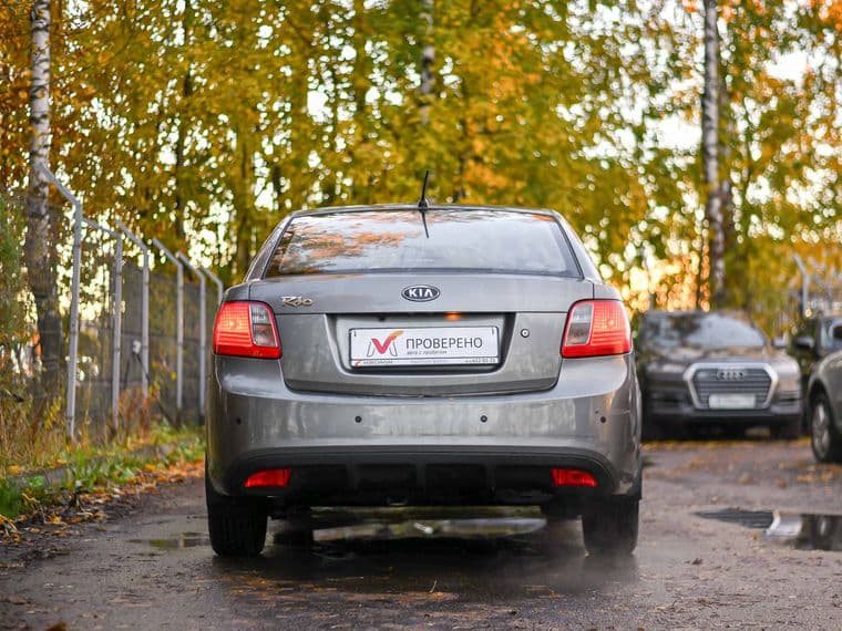 KIA Rio, 2010 - вид 3