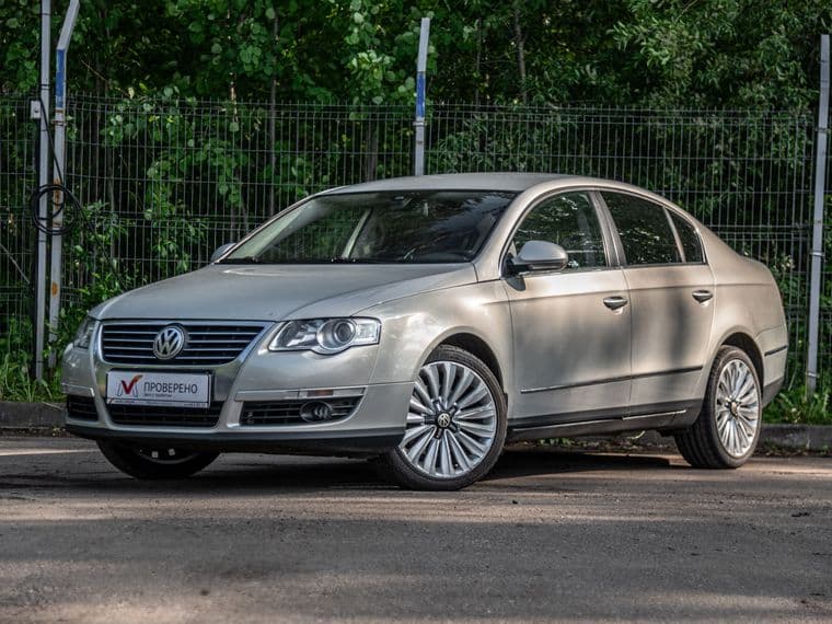 Volkswagen Passat, 2010