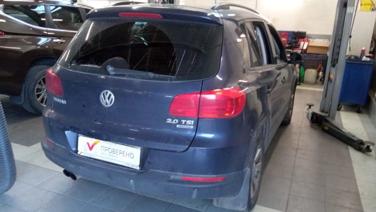 Volkswagen Tiguan, 2012 - вид 2