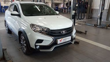 ВАЗ (LADA) XRAY Cross 2020 года, 63 745 км - вид 2