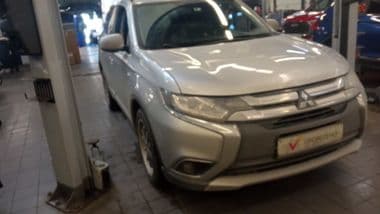 Mitsubishi Outlander 2016 года, 199 000 км - вид 2