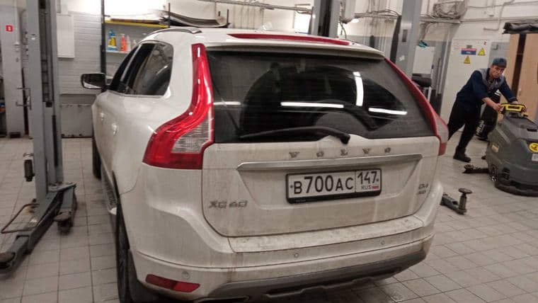 Volvo XC60, 2013 - вид 2
