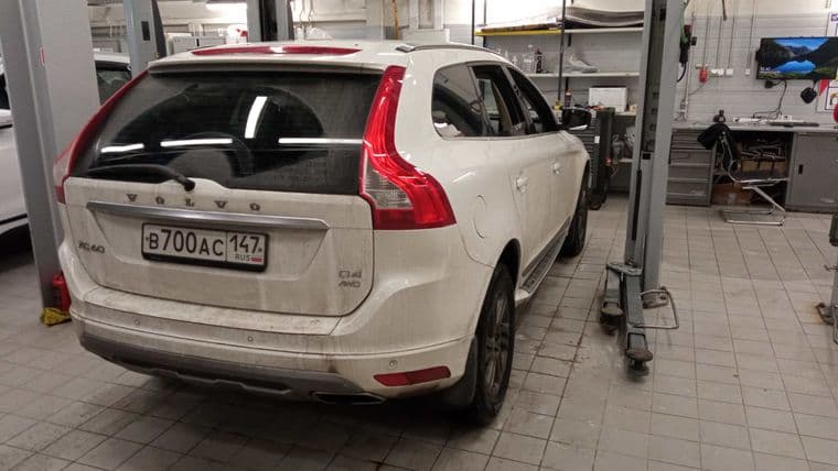 Volvo XC60, 2013 - вид 3
