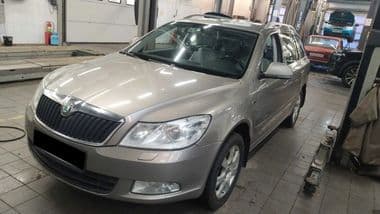 Skoda Octavia 2012 года, 189 008 км - вид 1