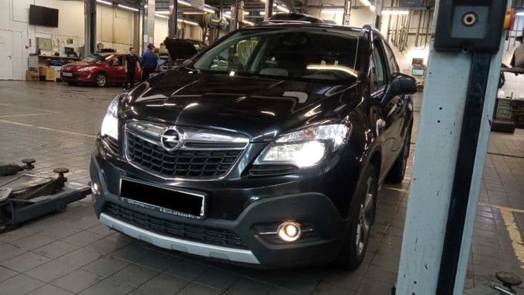 Opel Mokka, 2013