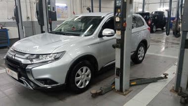 Mitsubishi Outlander 2020 года, 51 000 км - вид 1