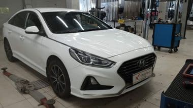 Hyundai Sonata 2019 года, 179 960 км - вид 1