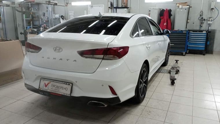 Hyundai Sonata 2019 года, 179 960 км - вид 2