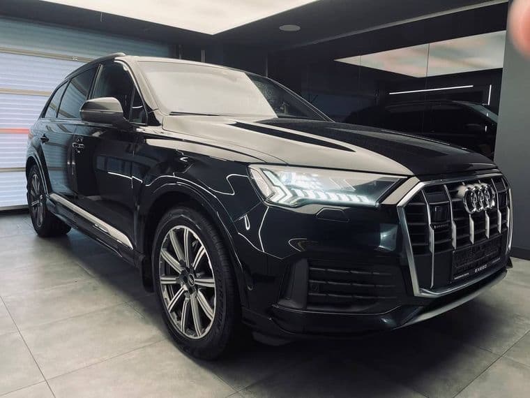 Audi Q7, 2020 - вид 3