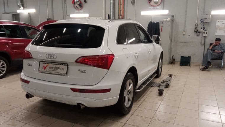 Audi Q5, 2009 - вид 2