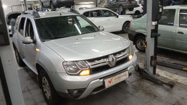 Renault Duster 2017 года, 112 149 км - вид 2