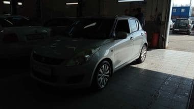 Suzuki Swift 2011 года, 178 654 км - вид 1