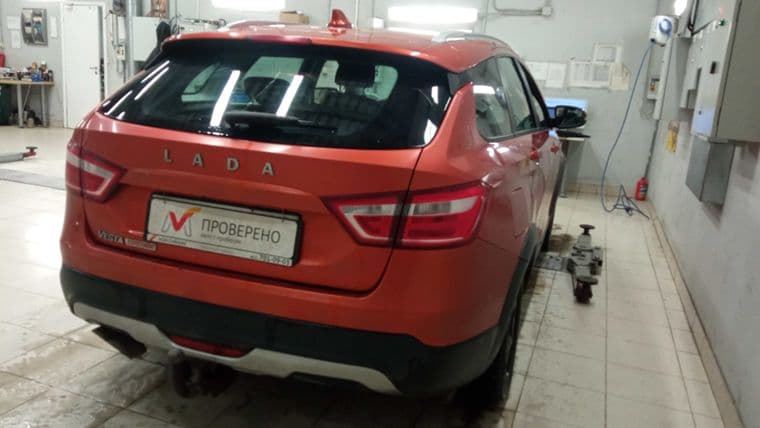ВАЗ (LADA) Vesta Cross, 2018 - вид 2