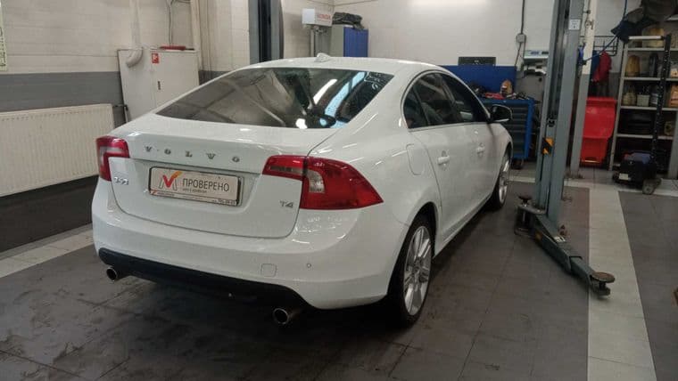 Volvo S60, 2012 - вид 2