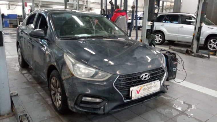 Hyundai Solaris 2019 года, 118 000 км - вид 2