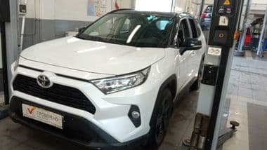 Toyota RAV4 2021 года, 62 713 км - вид 1