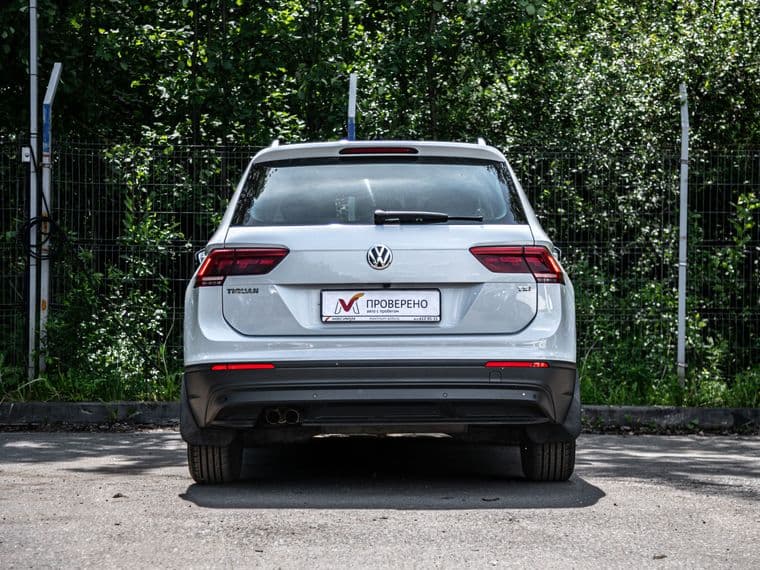 Volkswagen Tiguan, 2018 - вид 3