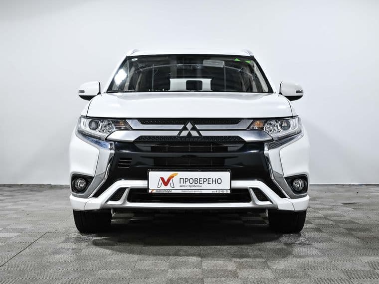 Mitsubishi Outlander, 2022 - вид 2