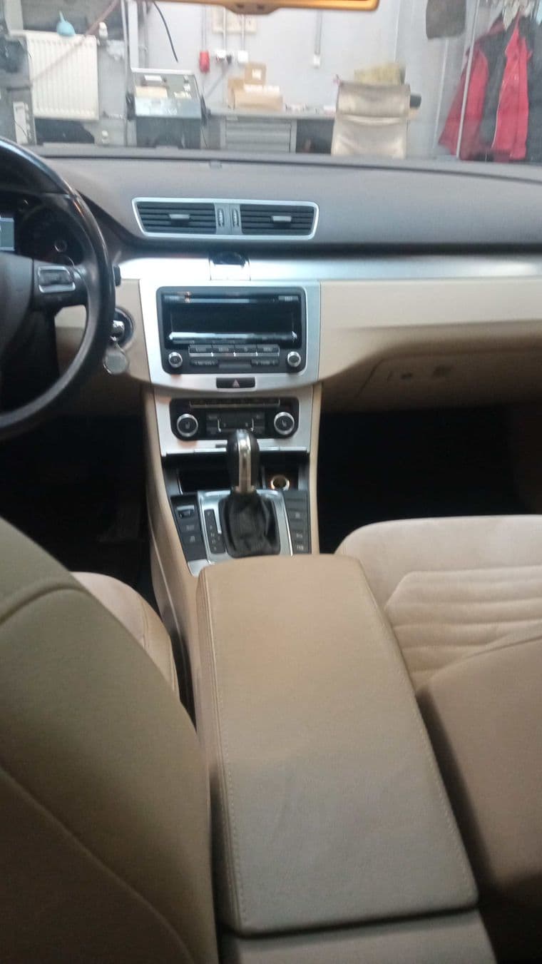 Volkswagen Passat, 2011 - вид 4