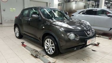 Nissan Juke 2013 года, 188 633 км - вид 2