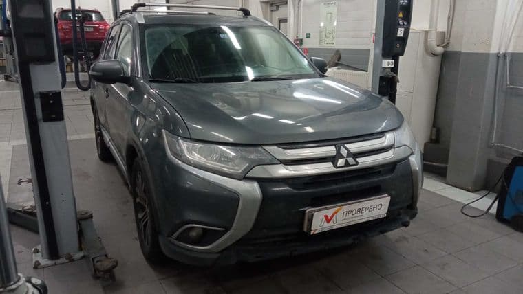 Mitsubishi Outlander, 2015 - вид 1